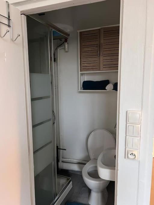 Appartement Idealement Situe Монтро-фот-Йон Екстериор снимка